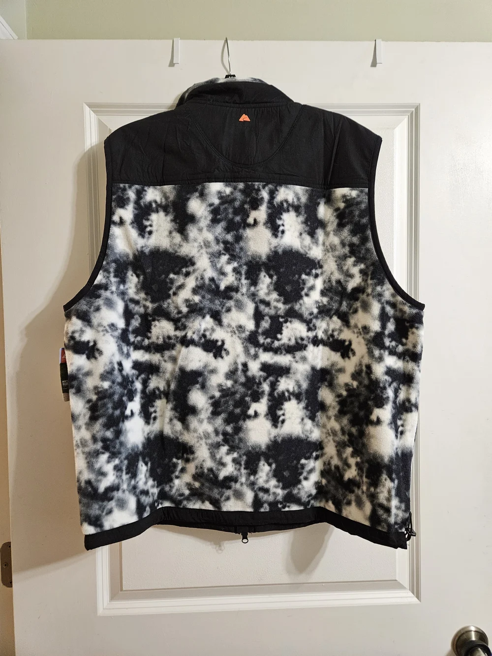 Ozark Trail Black & White Tie-Dye Fleece Vest, XL, NWT